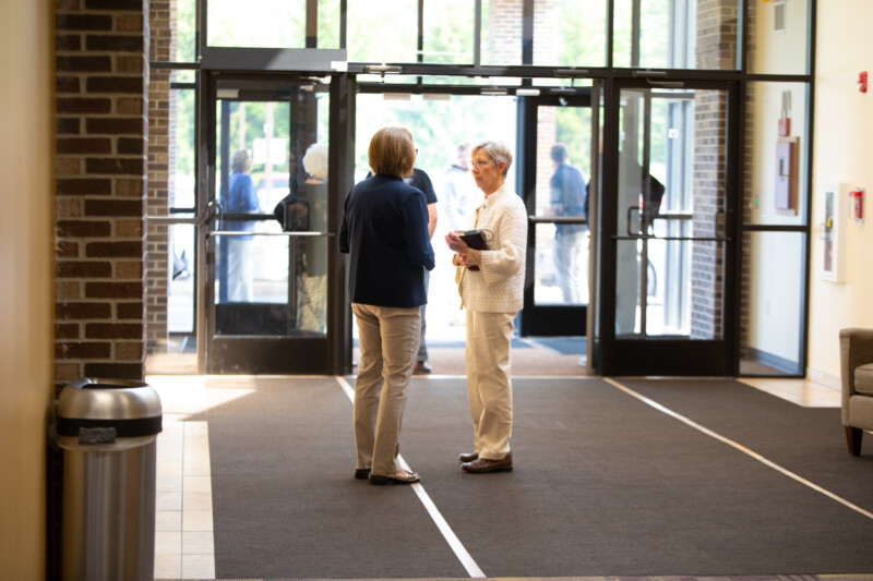 2 women lobby flc